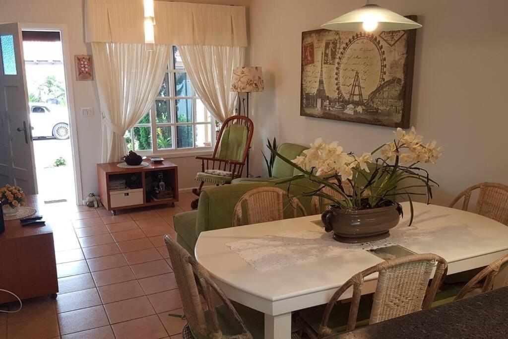 Acolhedora casa de praia em condomínio fechado à beira mar Xangri-la Exterior foto